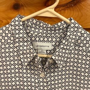 Liz Claiborne Monochrome Geometric Blouse